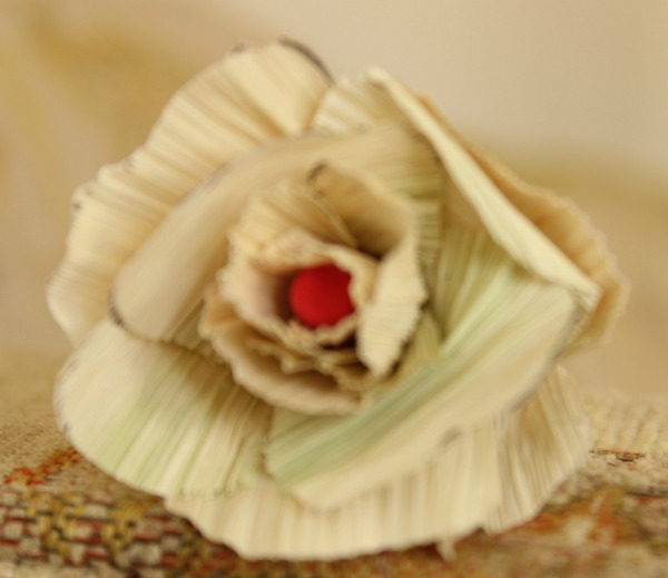 How to make roses with corn husk